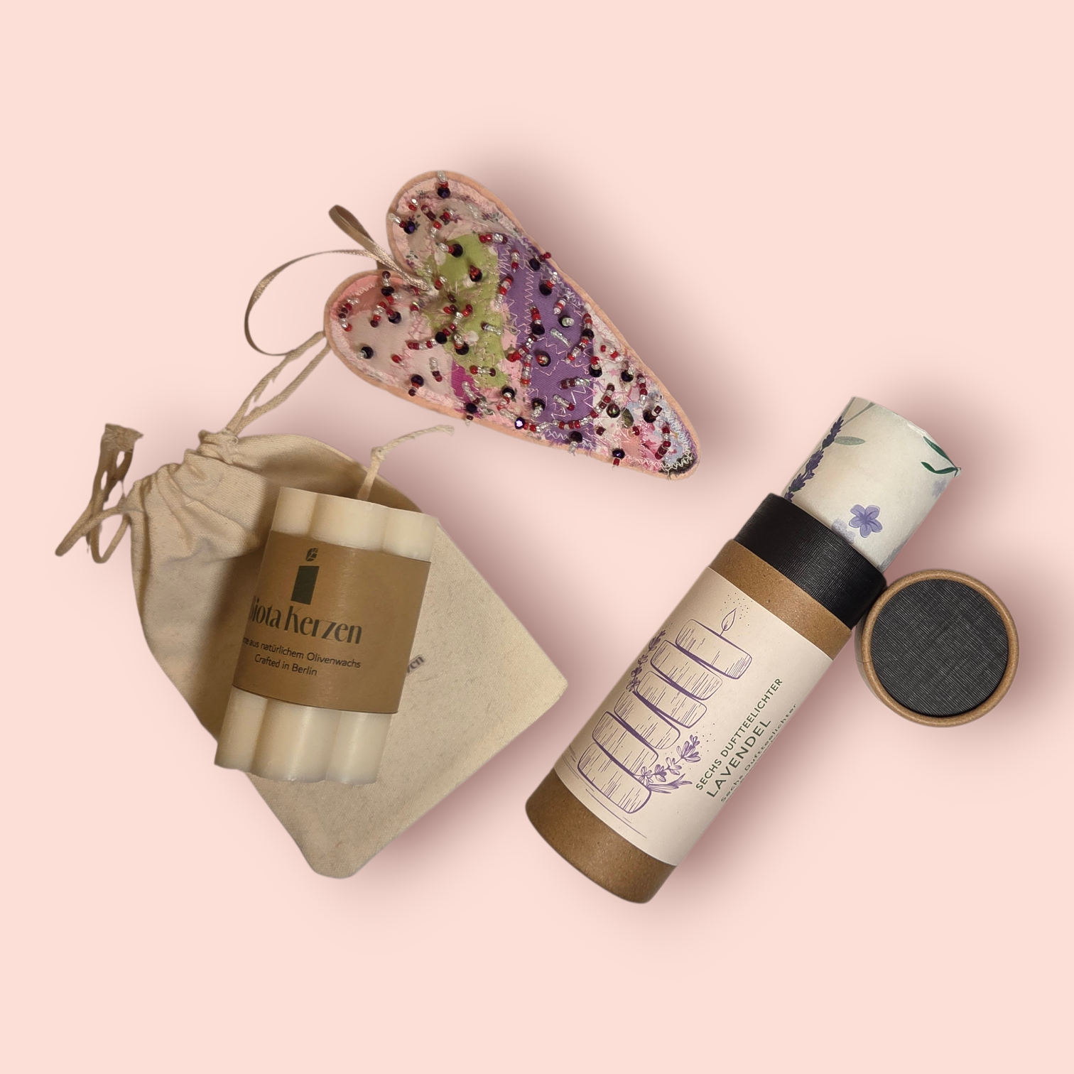 Geschenkset: Duftteelichter Lavendel, Olivenwachskerze und handgenähtes Stoffherz