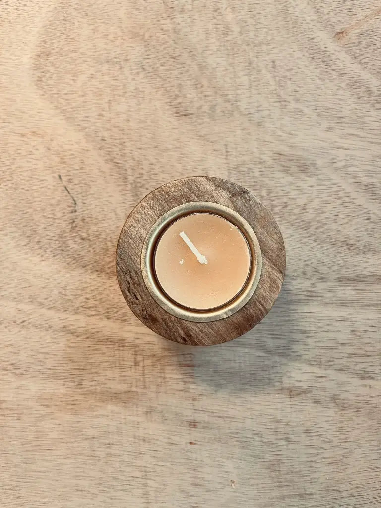 Kerzenhalter – Nussbaum & Messing